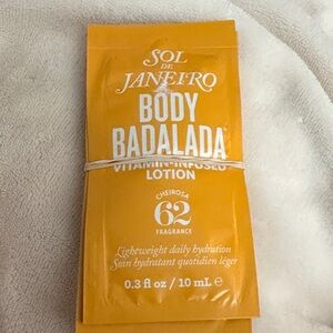 5 Packets Sol de Janeiro Body Badalada Vitamin-Infused Lotion - Vibrant Orange
